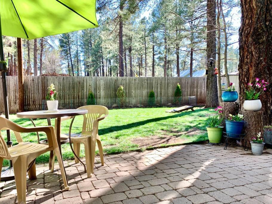 The Comforts' Inn: Mountain Escape Mountainaire Exterior photo